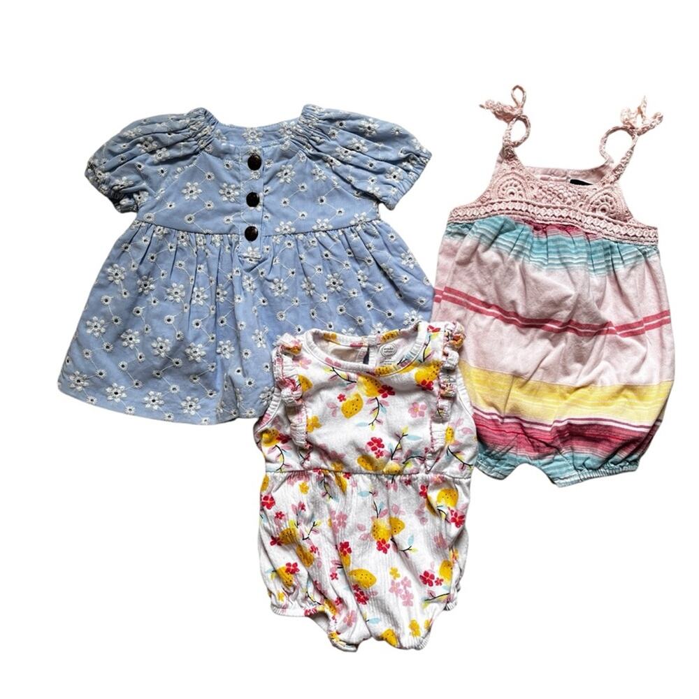 Bundle baby clothes dresses rompers onesies footsies size 0-3 months - Picture 3 of 5